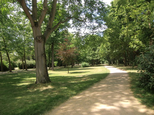 Wallgrünanlagen, Parkweg