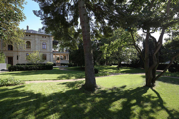 Das Weingut J. Neus wurde in der Kategorie "Architektur, Parks und Gärten" mit dem Best Of-Award 2018 ausgezeichnet.