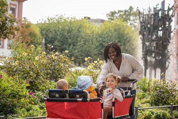 Die Tätigkeit in der Kindertagespflege bietet neue berufliche Perspektiven.